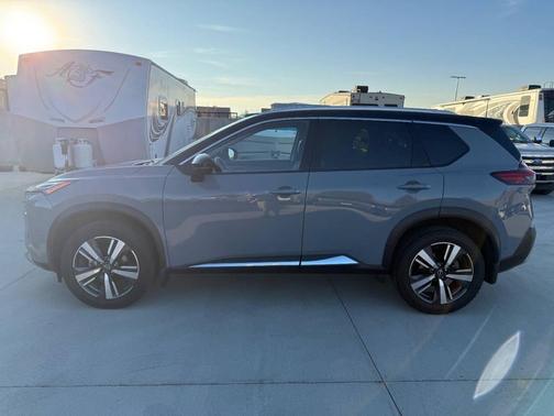 2023 Nissan Rogue Platinum