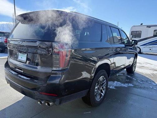 2025 Chevrolet Suburban 4WD Z71