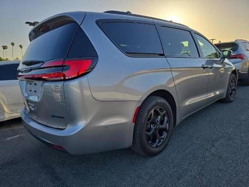 2021 Chrysler Pacifica Hybrid Limited