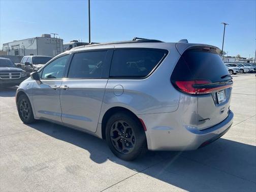 2021 Chrysler Pacifica Hybrid Limited