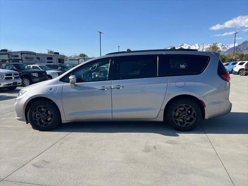 2021 Chrysler Pacifica Hybrid Limited