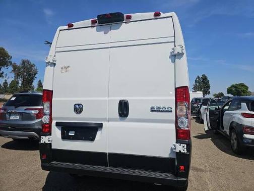 2025 RAM ProMaster 2500 Tradesman
