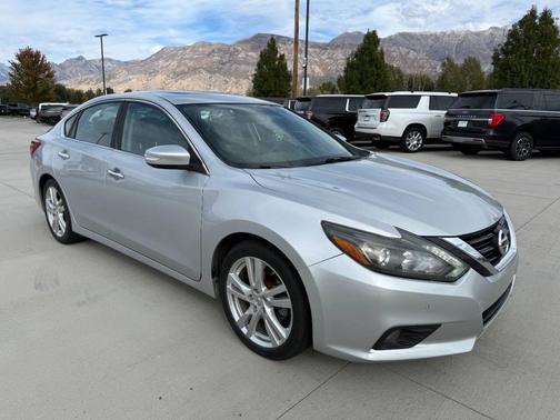 2017 Nissan Altima 3.5 SL