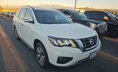2019 Nissan Pathfinder SL