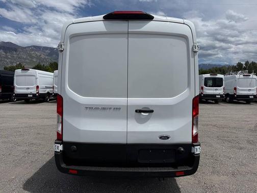 Oxford White 2020 Ford Transit-250 Base