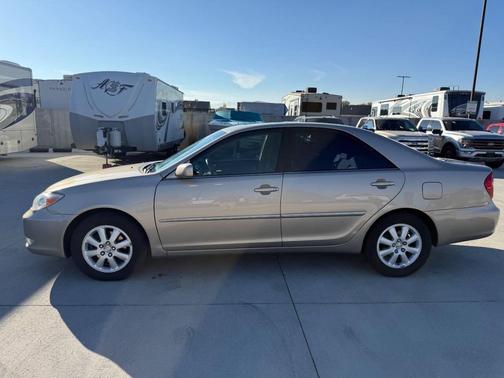 2004 Toyota Camry XLE V6