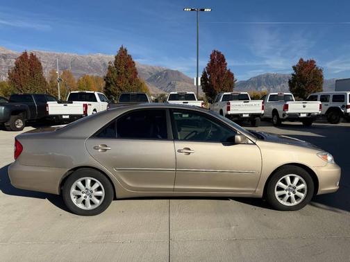 2004 Toyota Camry XLE V6