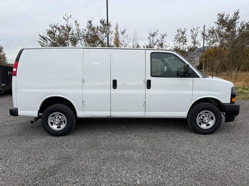 2022 Chevrolet Express 3500 RWD 3500 Regular Wheelbase WT