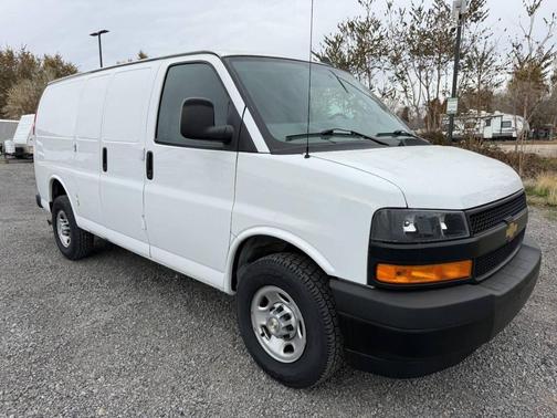 2022 Chevrolet Express 3500 RWD 3500 Regular Wheelbase WT