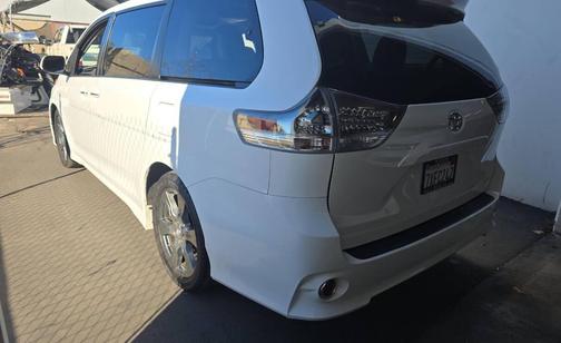 2017 Toyota Sienna SE Premium