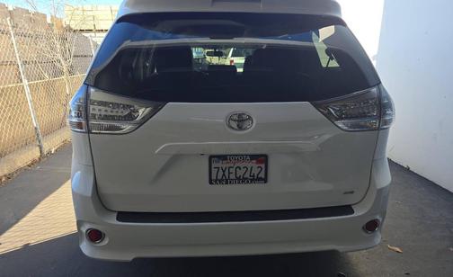 2017 Toyota Sienna SE Premium