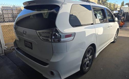 2017 Toyota Sienna SE Premium