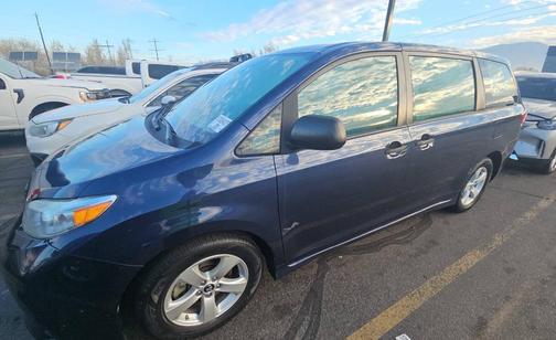 2018 Toyota Sienna SE