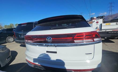 2025 Volkswagen Atlas Cross Sport 2.0T SE w/Technology 4MOTION