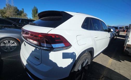 2025 Volkswagen Atlas Cross Sport 2.0T SE w/Technology 4MOTION