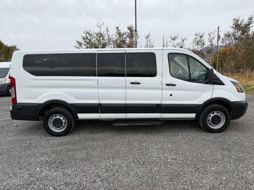 2017 Ford Transit-350 XL