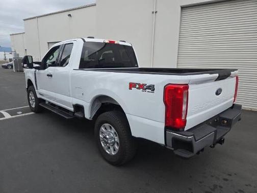 2024 Ford F-350 XLT