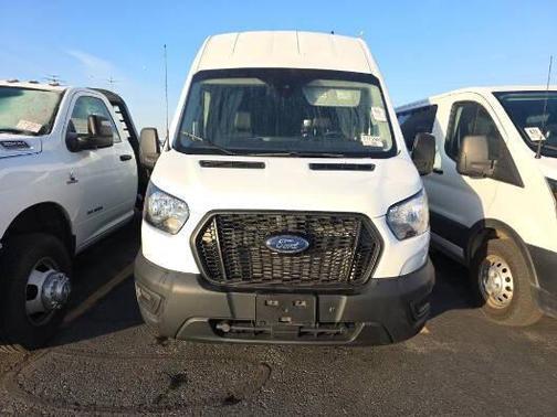 2022 Ford Transit-250 Base