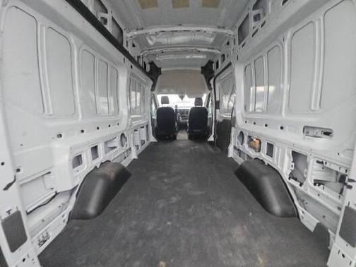 2022 Ford Transit-250 Base