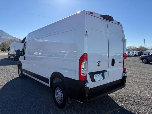 2025 RAM ProMaster 2500 Tradesman