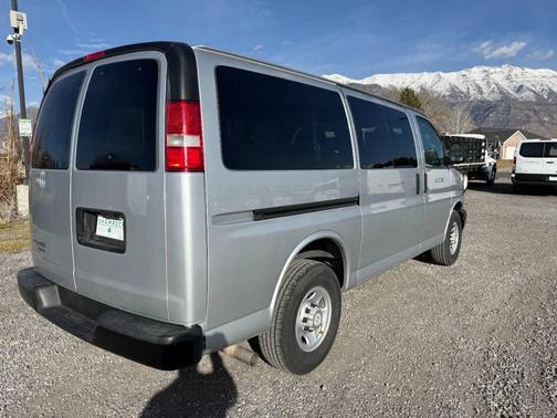 2016 Chevrolet Express 2500 LS