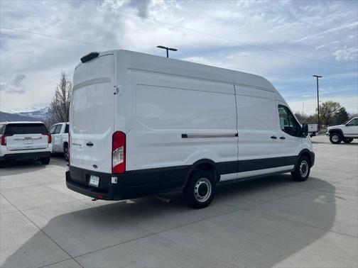 2022 Ford Transit-250 Base