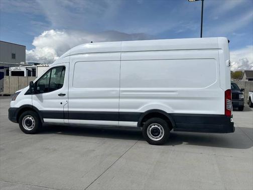 2022 Ford Transit-250 Base