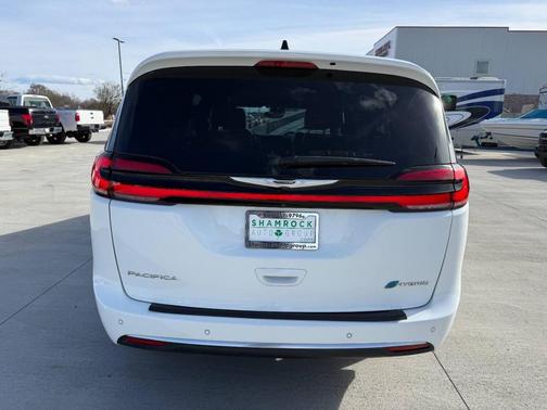2023 Chrysler Pacifica L