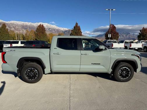 2025 Toyota Tundra SR5