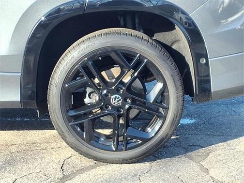 2025 Volkswagen Tiguan 2.0T SE R-Line Black