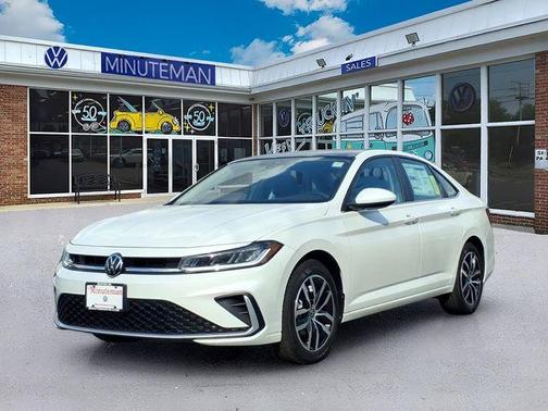 Opal White Pearl 2026 Volkswagen Jetta 1.5T SE
