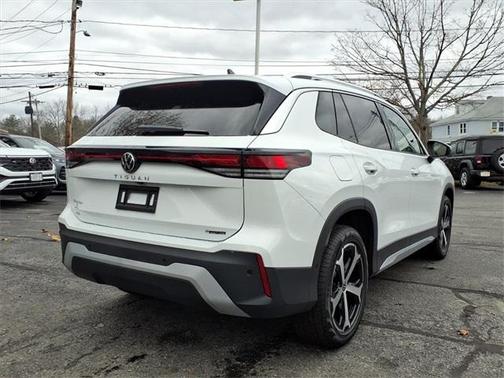 2026 Volkswagen Tiguan 2.0T SE