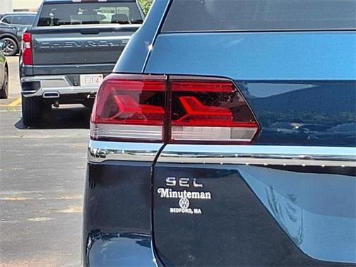 2022 Volkswagen Atlas 3.6L SEL Premium R-Line