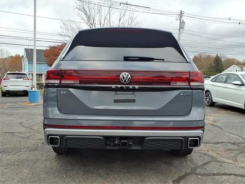 2026 Volkswagen Atlas 2.0T Peak Edition
