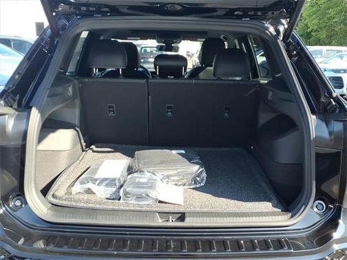 2025 Volkswagen Tiguan 2.0T SE R-Line Black