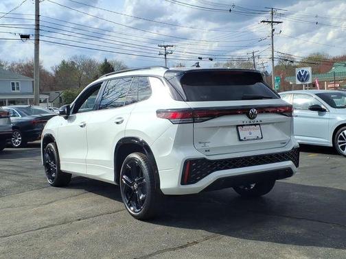 Opal White Pearl 2026 Volkswagen Tiguan 2.0T SE R-Line Black