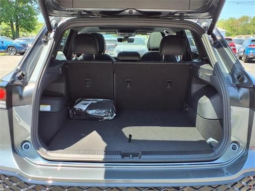2025 Volkswagen Tiguan 2.0T SE R-Line Black