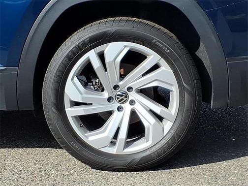 2023 Volkswagen Atlas 2.0T SE
