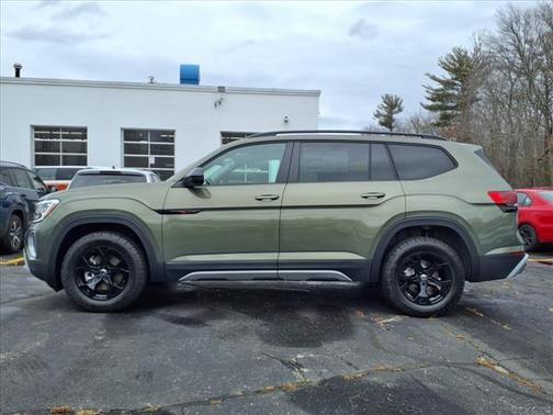 2025 Volkswagen Atlas 2.0T Peak Edition