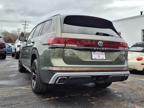 2025 Volkswagen Atlas 2.0T Peak Edition