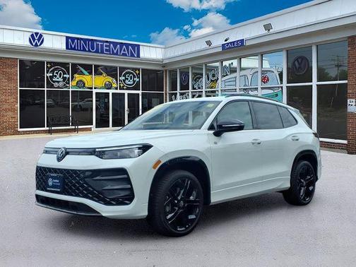 Opal White Pearl Effect 2025 Volkswagen Tiguan 2.0T SE R-Line Black