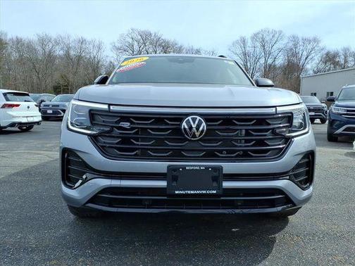 Silver Mist Metallic 2026 Volkswagen Atlas Cross Sport 2.0T SEL R-Line Black