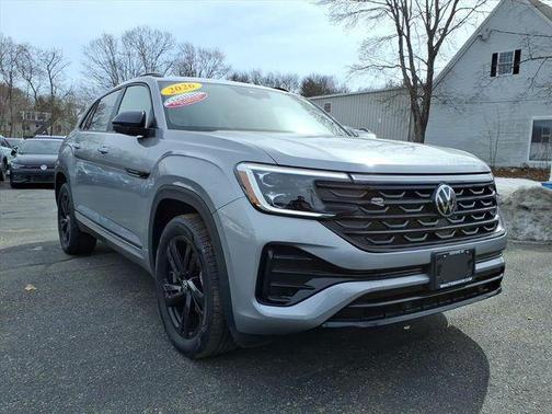 Silver Mist Metallic 2026 Volkswagen Atlas Cross Sport 2.0T SEL R-Line Black
