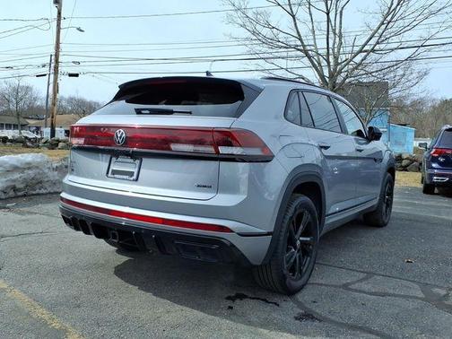 Silver Mist Metallic 2026 Volkswagen Atlas Cross Sport 2.0T SEL R-Line Black
