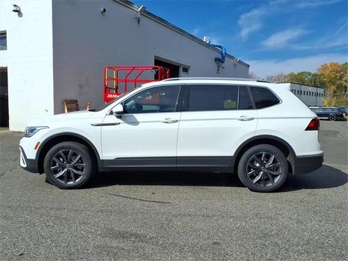 2022 Volkswagen Tiguan 2.0T SE