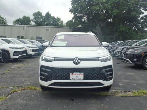 Opal White Pearl 2026 Volkswagen Tiguan 2.0T SEL R-Line