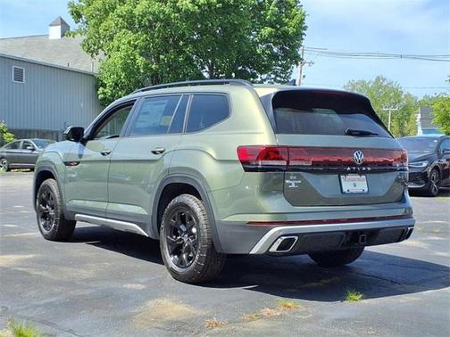 2025 Volkswagen Atlas 2.0T Peak Edition