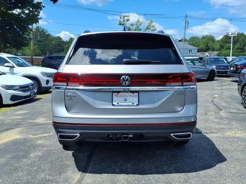 Silver Mist Metallic 2026 Volkswagen Atlas 2.0T SE W/TECHNOLOGY