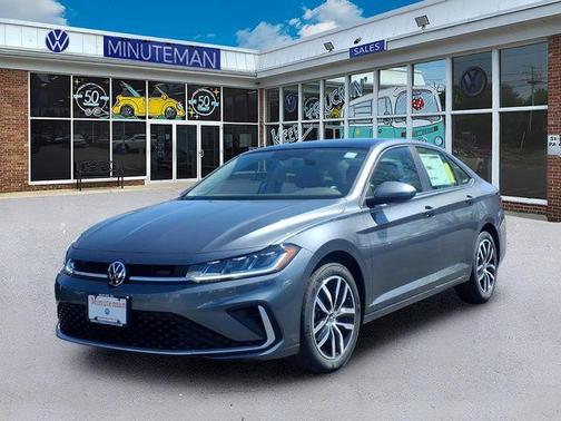 Platinum Gray Metallic 2026 Volkswagen Jetta 1.5T SE