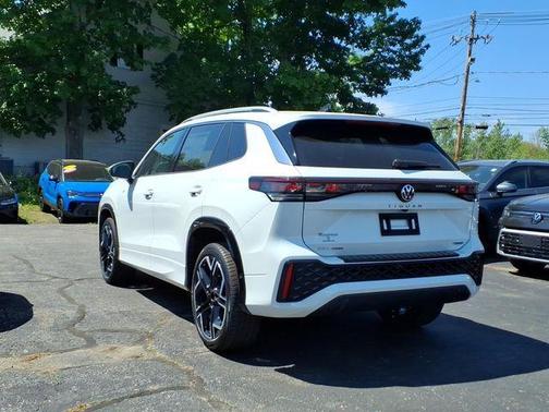 Opal White Pearl 2026 Volkswagen Tiguan 2.0T SEL R-Line Turbo
